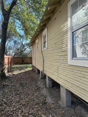 804 E 39th Street, Houston, TX 77022
