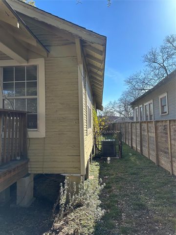 804 E 39th Street, Houston, TX 77022