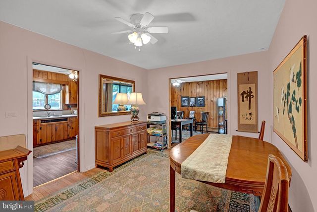 18 DIANE DR, Ewing, NJ 08628