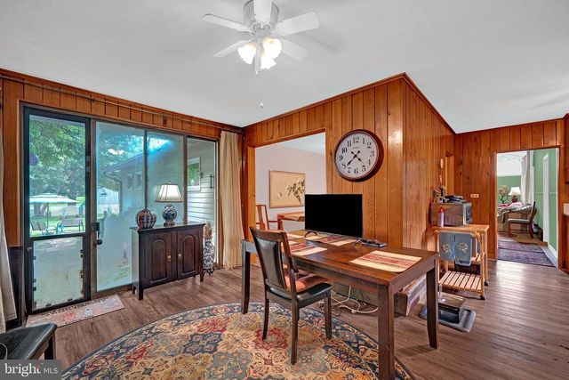 18 DIANE DR, Ewing, NJ 08628