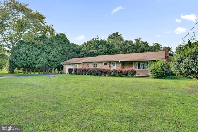 18 DIANE DR, Ewing, NJ 08628