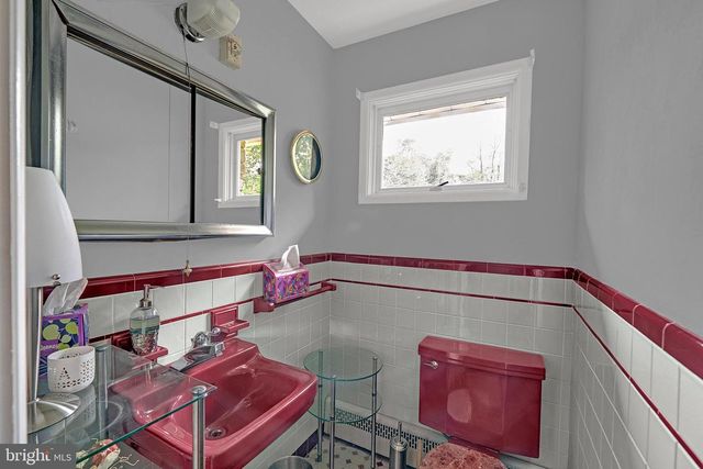 18 DIANE DR, Ewing, NJ 08628