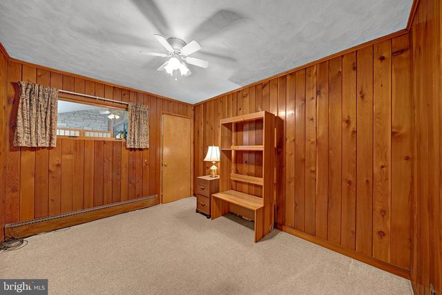 18 DIANE DR, Ewing, NJ 08628