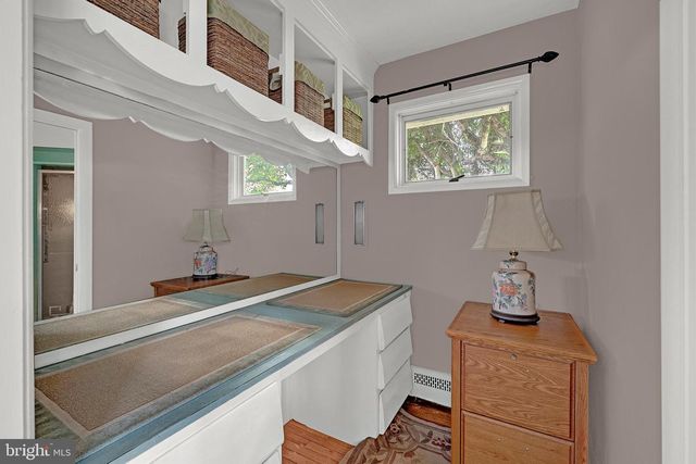 18 DIANE DR, Ewing, NJ 08628
