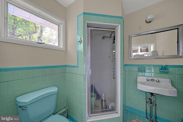 18 DIANE DR, Ewing, NJ 08628
