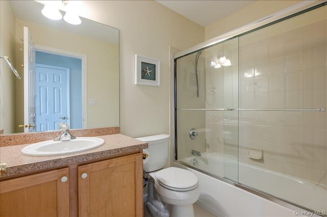 90 Manitou Trail, Kings Park, NY 11754
