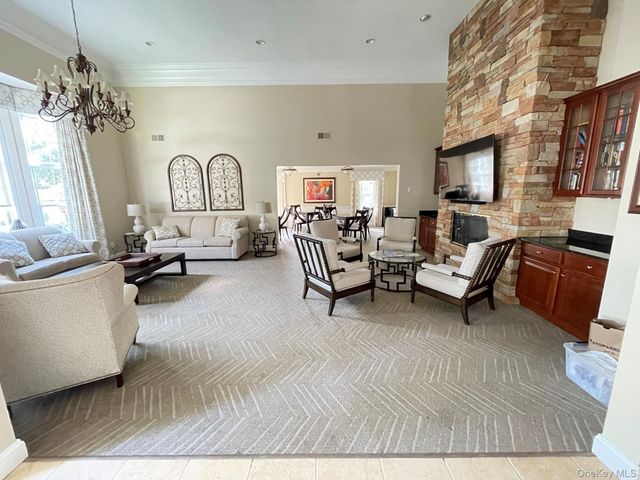 90 Manitou Trail, Kings Park, NY 11754