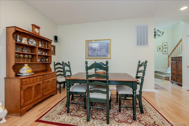90 Manitou Trail, Kings Park, NY 11754