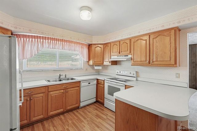 4135 Rose Mary Drive, Sterling Heights, MI 48310