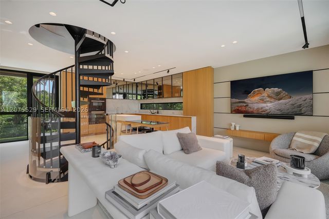 288 Palm Ave, Miami Beach, FL 33139
