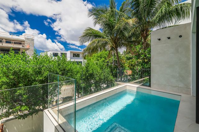 288 Palm Ave, Miami Beach, FL 33139