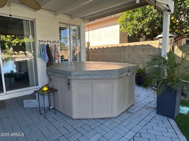 1416 E CHICAGO Circle, Chandler, AZ 85225