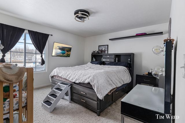 959 View Pointe Drive, Middleville, MI 49333