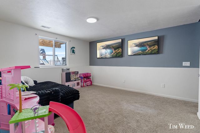 959 View Pointe Drive, Middleville, MI 49333