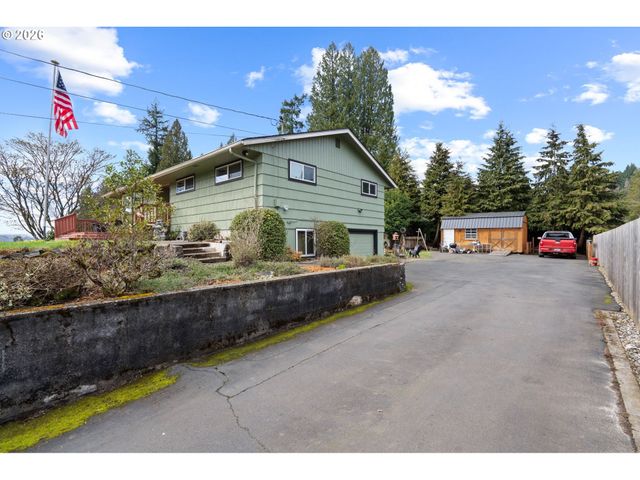 2947 AMMONS Dr, Longview, WA 98632