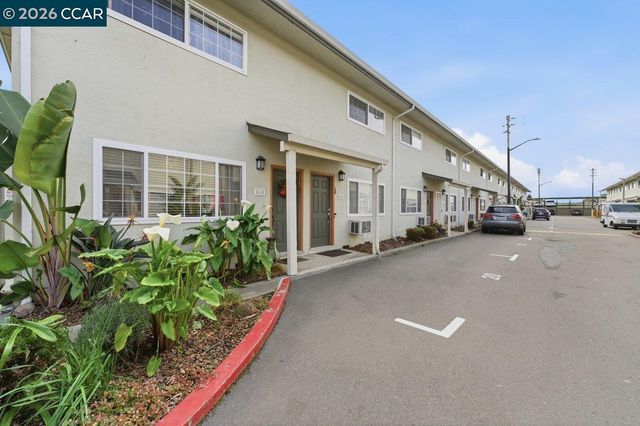 690 Fargo 16, San Leandro, CA 94579