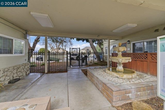 690 Fargo 16, San Leandro, CA 94579