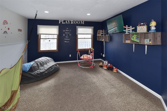 172 Loyola Drive, Elyria, OH 44035