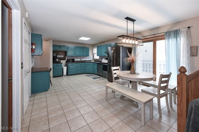 172 Loyola Drive, Elyria, OH 44035