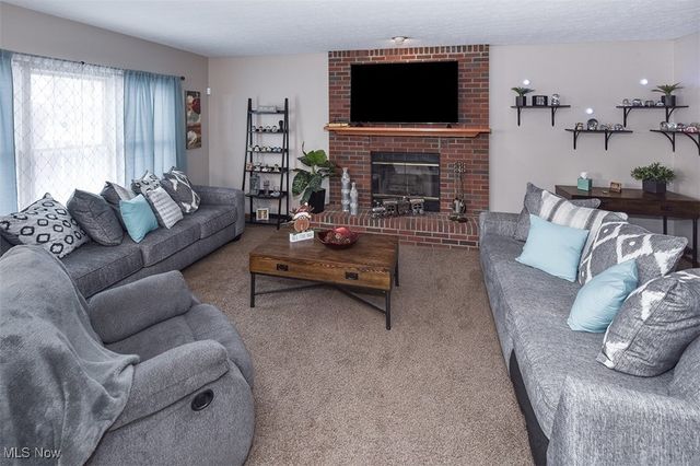 172 Loyola Drive, Elyria, OH 44035