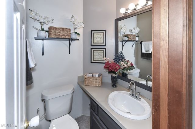 172 Loyola Drive, Elyria, OH 44035