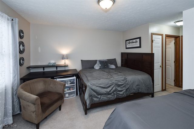 172 Loyola Drive, Elyria, OH 44035