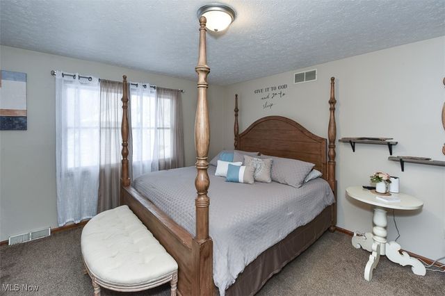 172 Loyola Drive, Elyria, OH 44035