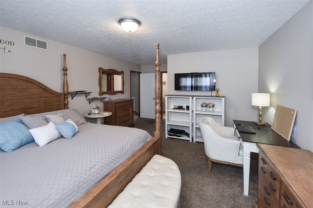 172 Loyola Drive, Elyria, OH 44035