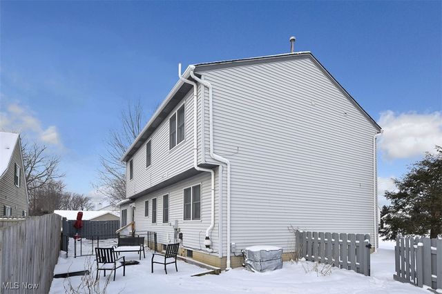 172 Loyola Drive, Elyria, OH 44035