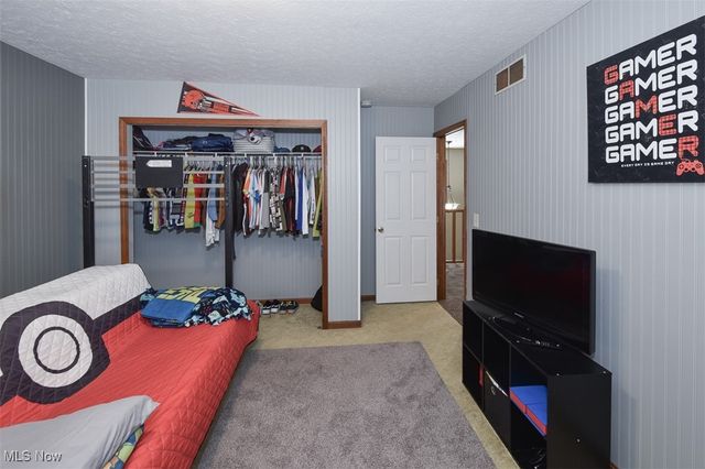 172 Loyola Drive, Elyria, OH 44035