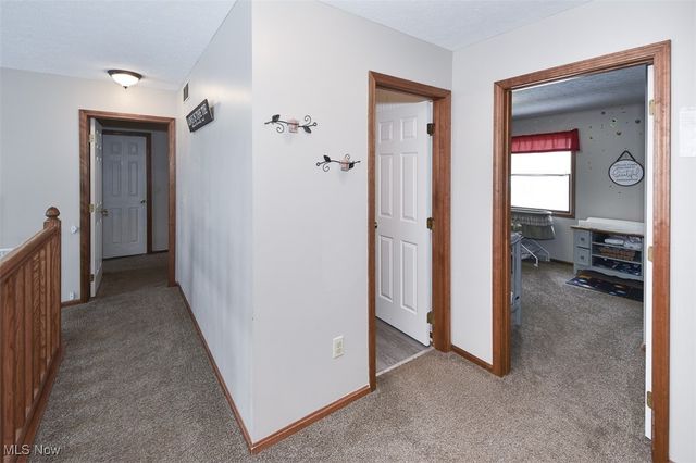 172 Loyola Drive, Elyria, OH 44035