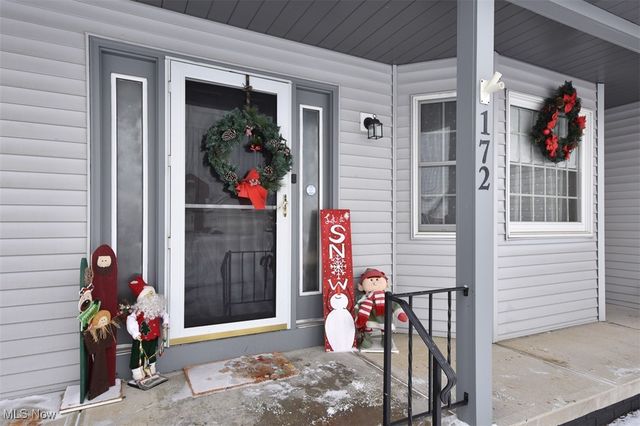 172 Loyola Drive, Elyria, OH 44035