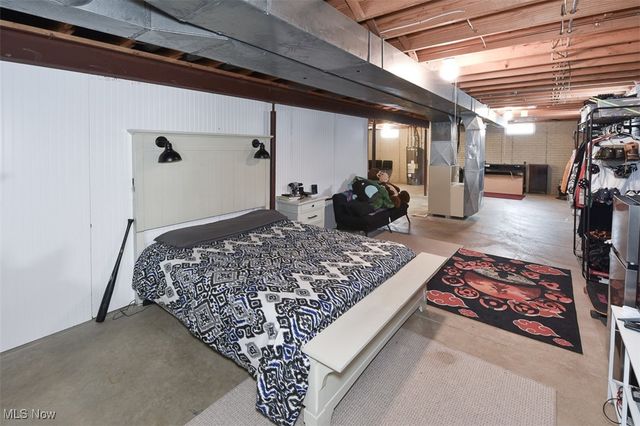 172 Loyola Drive, Elyria, OH 44035