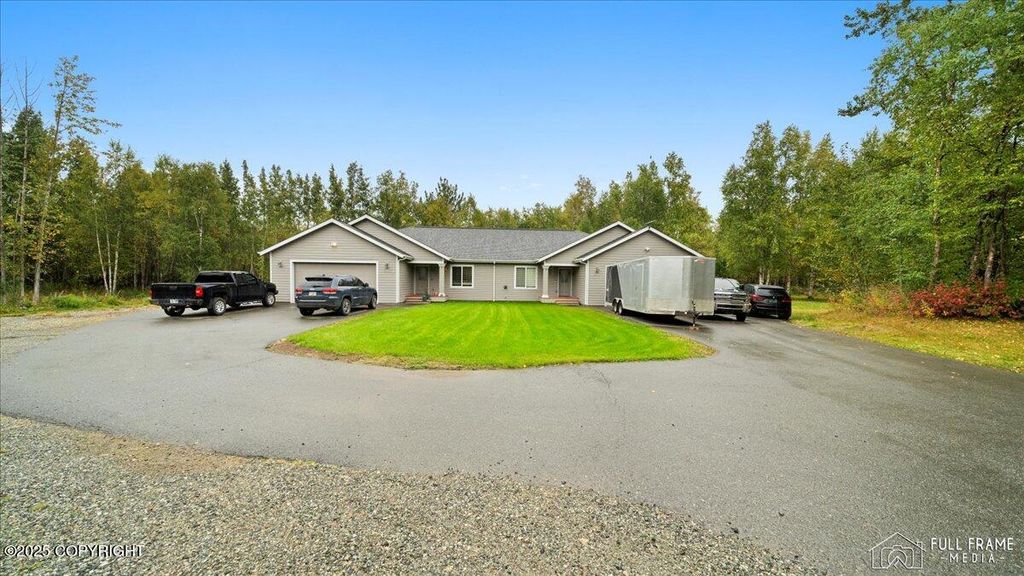 2553 S Davis Road, Wasilla, AK 99654
