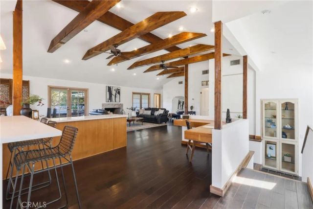 2 Hitching Post, Rolling Hills Estates, CA 90274