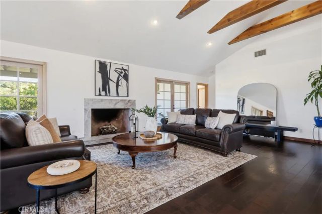 2 Hitching Post, Rolling Hills Estates, CA 90274