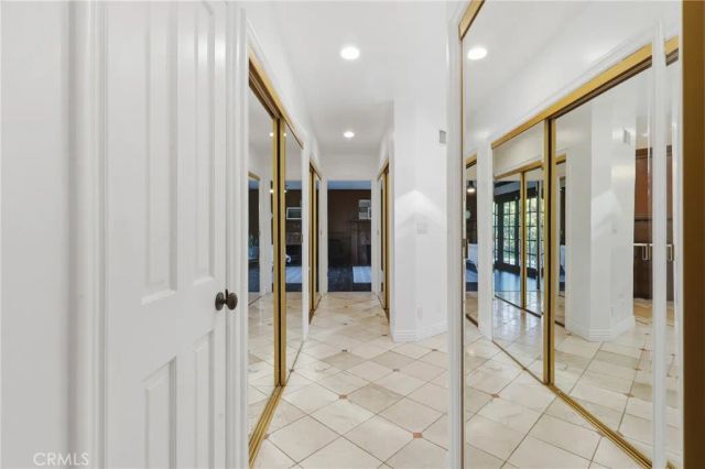 2 Hitching Post, Rolling Hills Estates, CA 90274