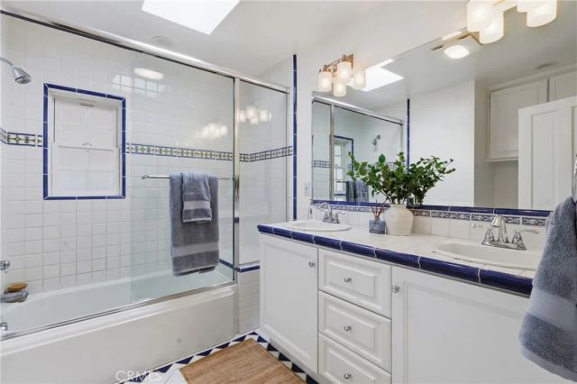 2 Hitching Post, Rolling Hills Estates, CA 90274