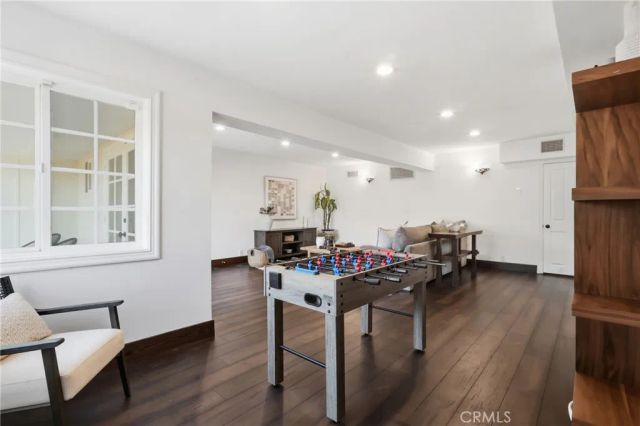 2 Hitching Post, Rolling Hills Estates, CA 90274