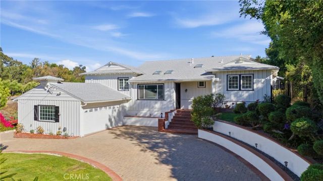 2 Hitching Post, Rolling Hills Estates, CA 90274
