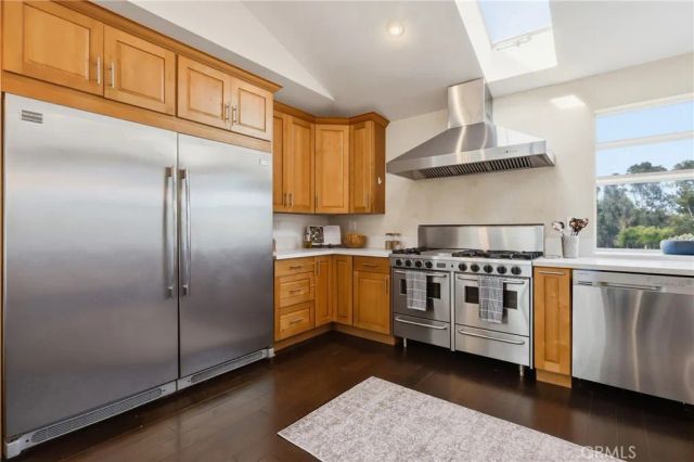 2 Hitching Post, Rolling Hills Estates, CA 90274