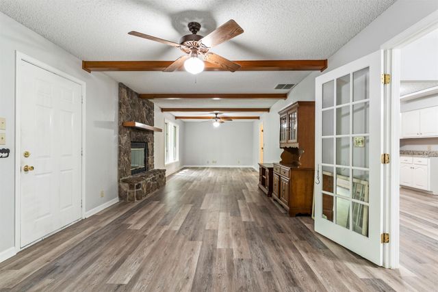 23 San Clemente Circle, Hot Springs Village, AR 71909