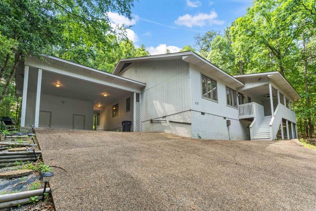 23 San Clemente Circle, Hot Springs Village, AR 71909