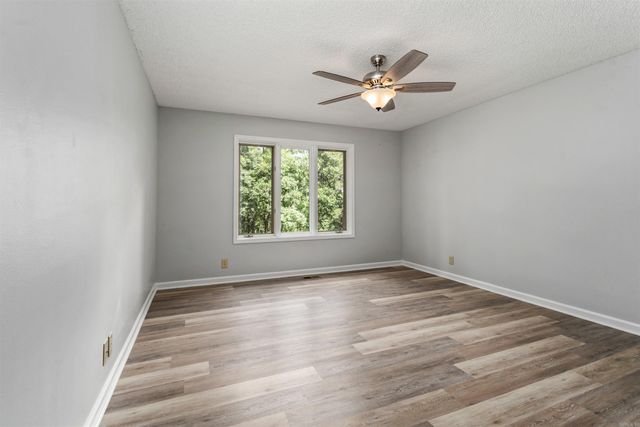 23 San Clemente Circle, Hot Springs Village, AR 71909