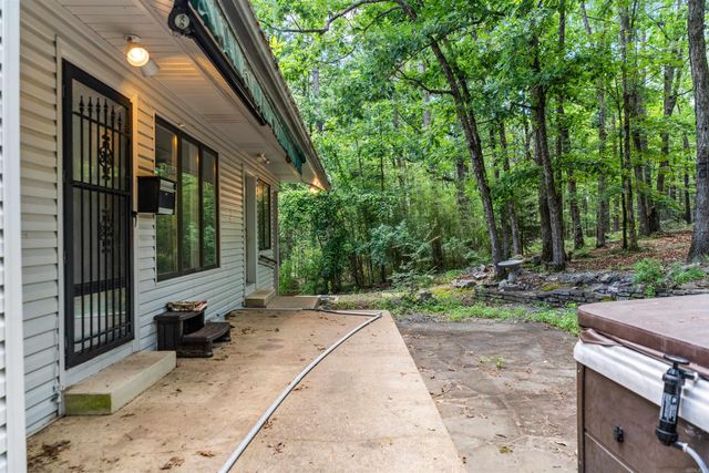 23 San Clemente Circle, Hot Springs Village, AR 71909