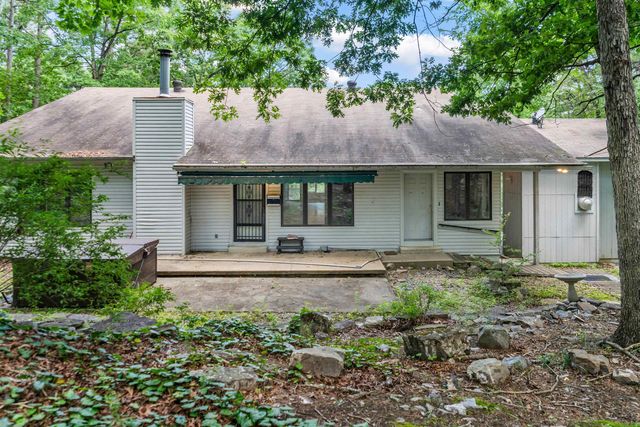 23 San Clemente Circle, Hot Springs Village, AR 71909
