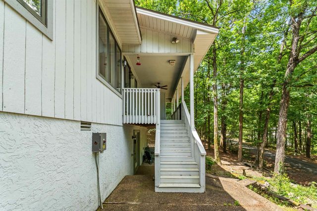 23 San Clemente Circle, Hot Springs Village, AR 71909