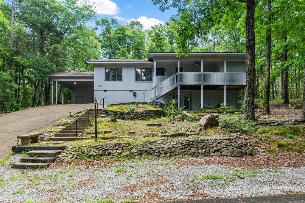 23 San Clemente Circle, Hot Springs Village, AR 71909