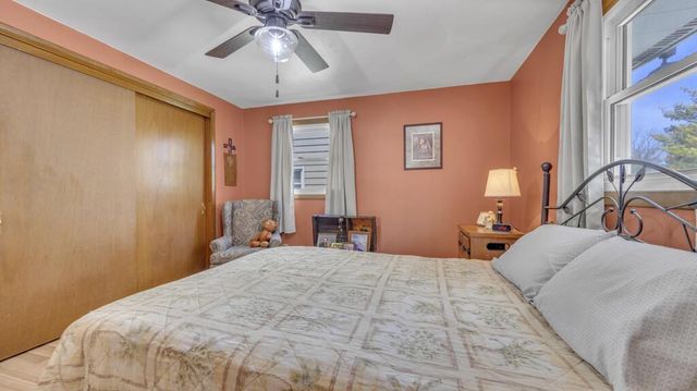 2211 N 37th STREET, Sheboygan, WI 53083