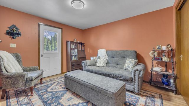 2211 N 37th STREET, Sheboygan, WI 53083
